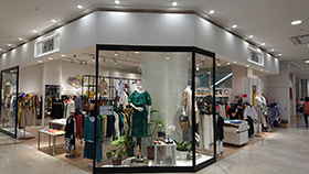 boutique SHINKI　MOMOテラス店店舗外観